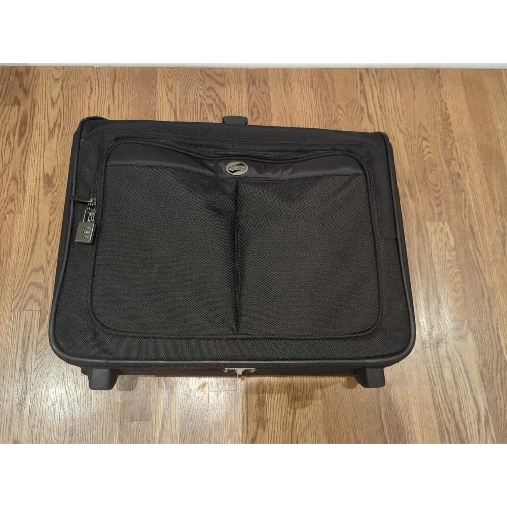 American Tourister 2 Wheels Garment Bag - Black